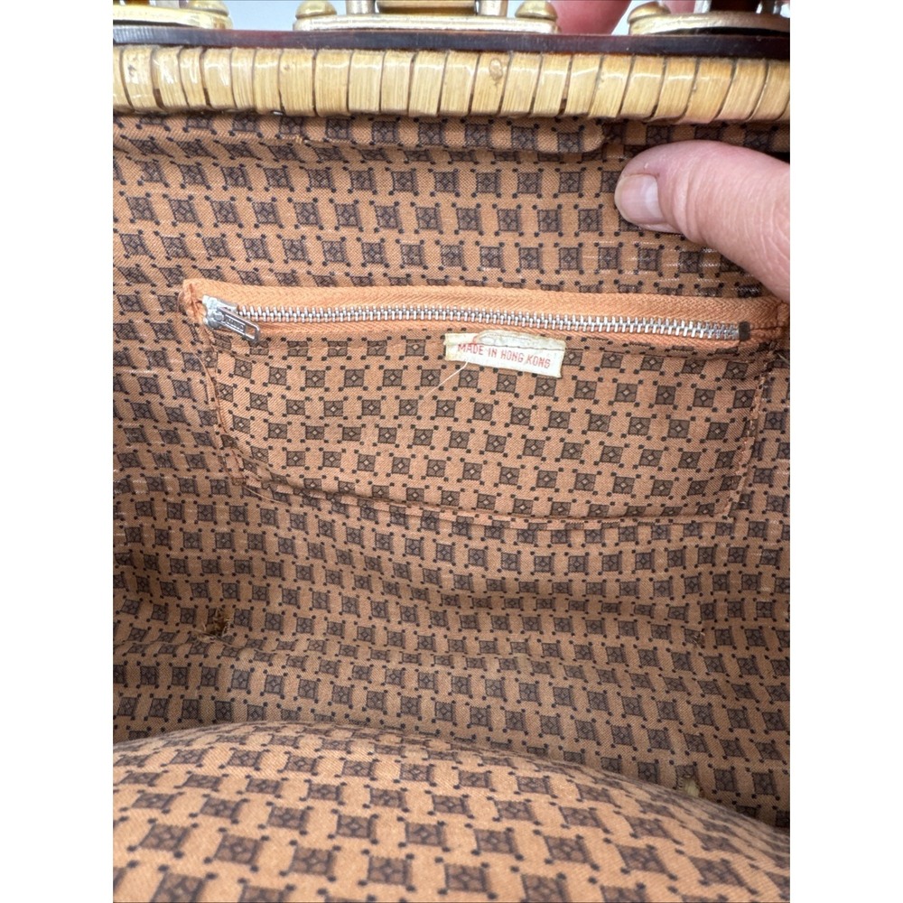 Mid-Century Wicker Like Bag, Hong Kong Woven Handmade w/ Caramel Lucite Handle - Picture 14 of 16